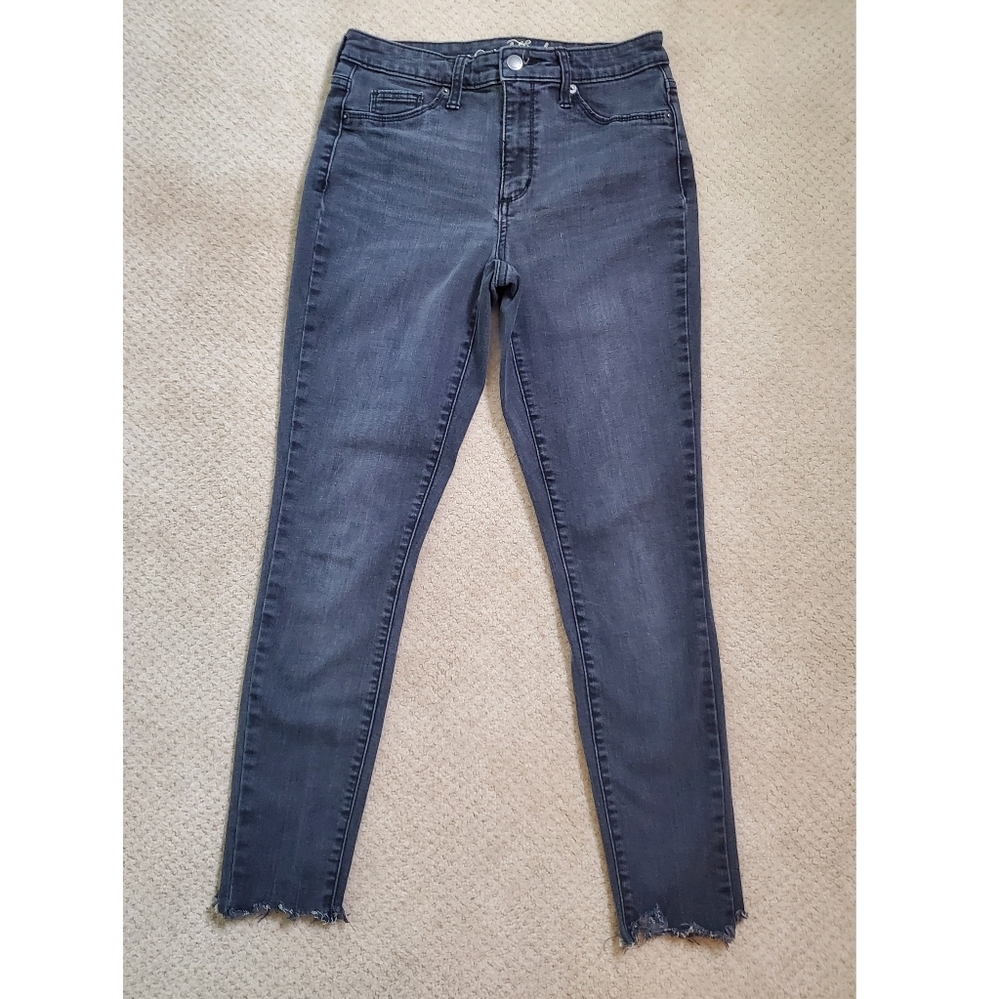 Universal Thread Gray Wash Denim High Rise Jegging